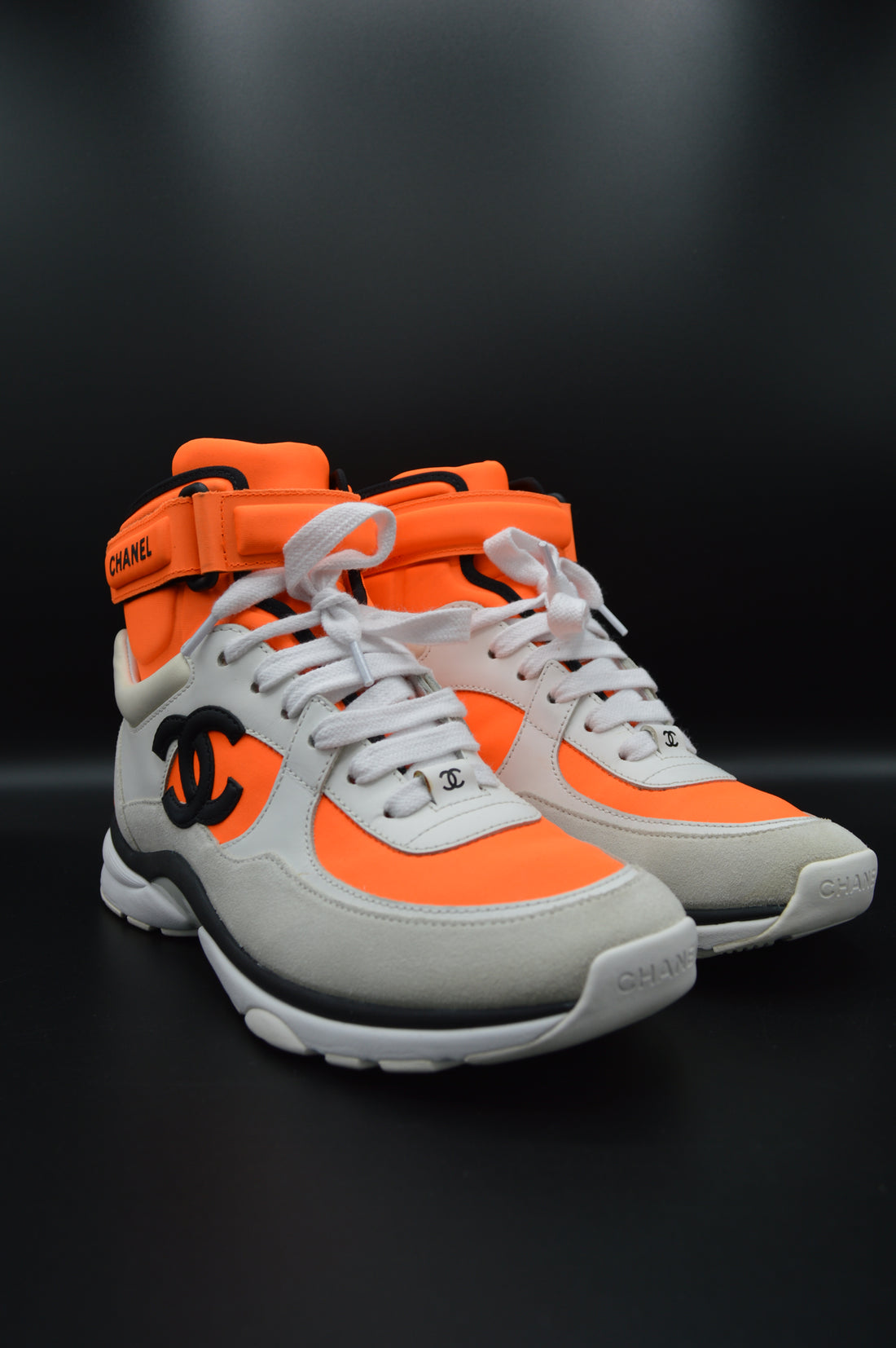 Chanel sneakers montantes blanc/orange/noir - T37