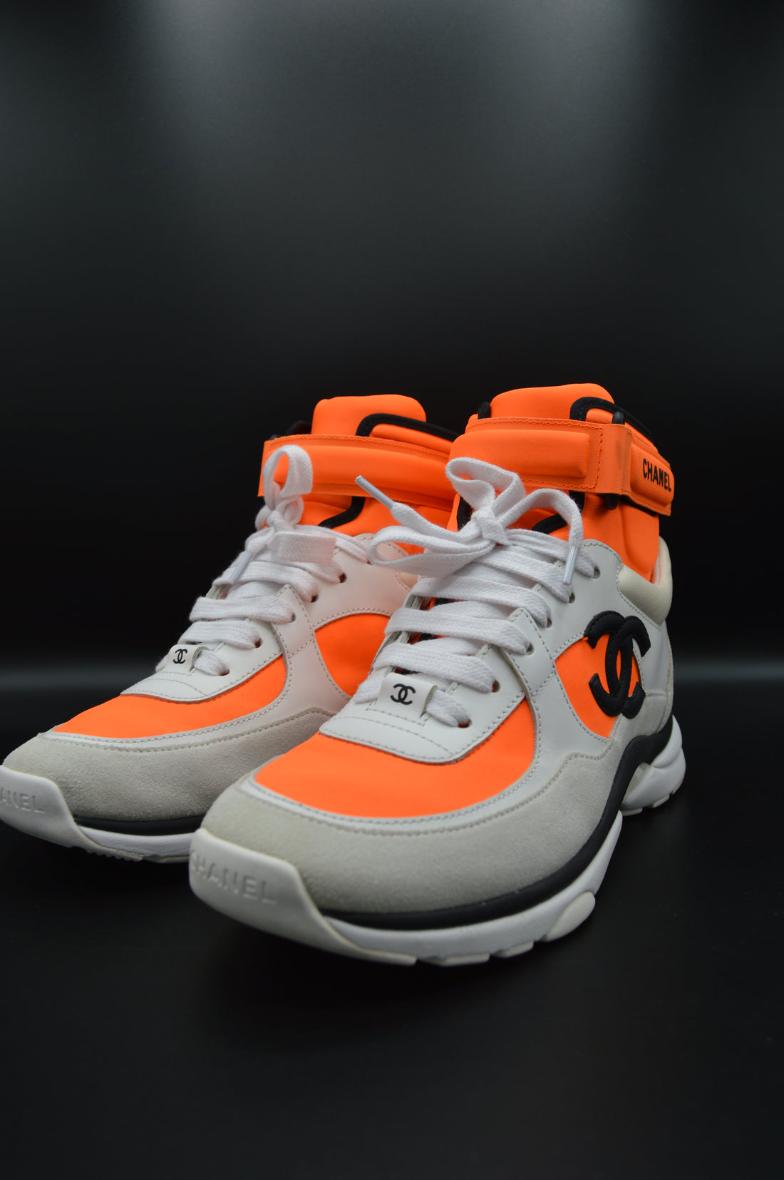 Chanel sneakers montantes blanc/orange/noir - T37