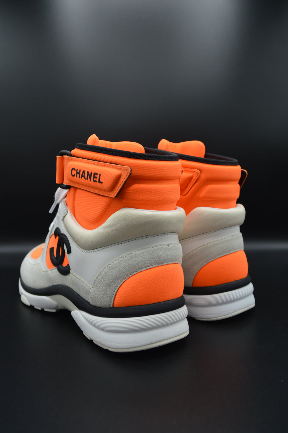 Chanel sneakers montantes blanc/orange/noir - T37