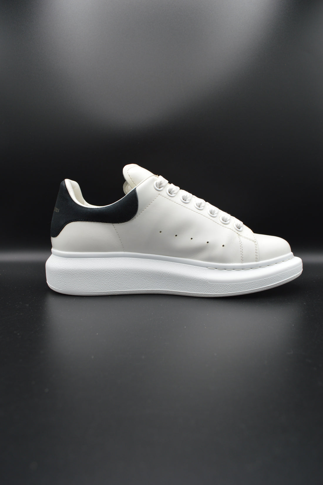 Alexander Mcqueen oversize blanc/noir - T39