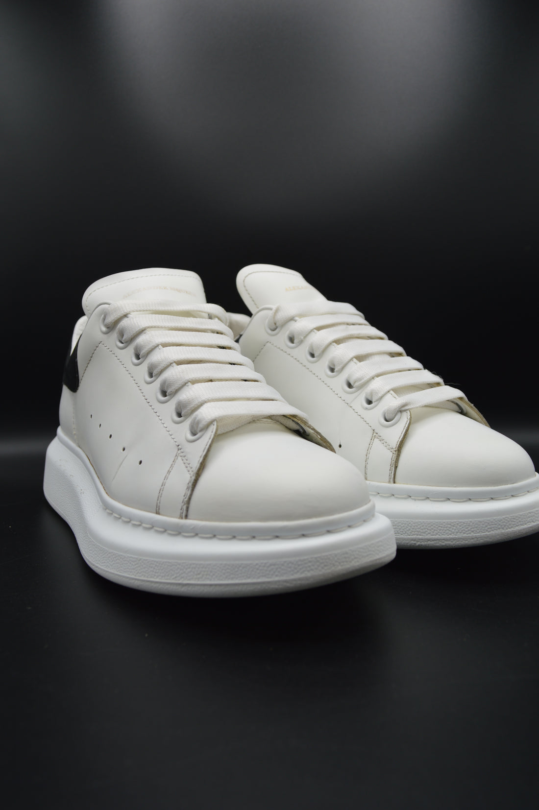 Alexander Mcqueen oversize blanc/noir - T41