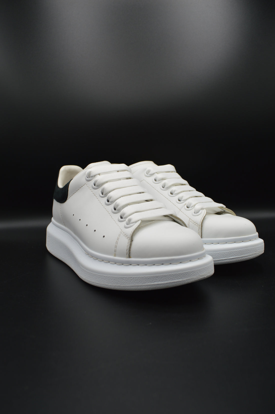 Alexander Mcqueen Oversize blanc/noir - T36