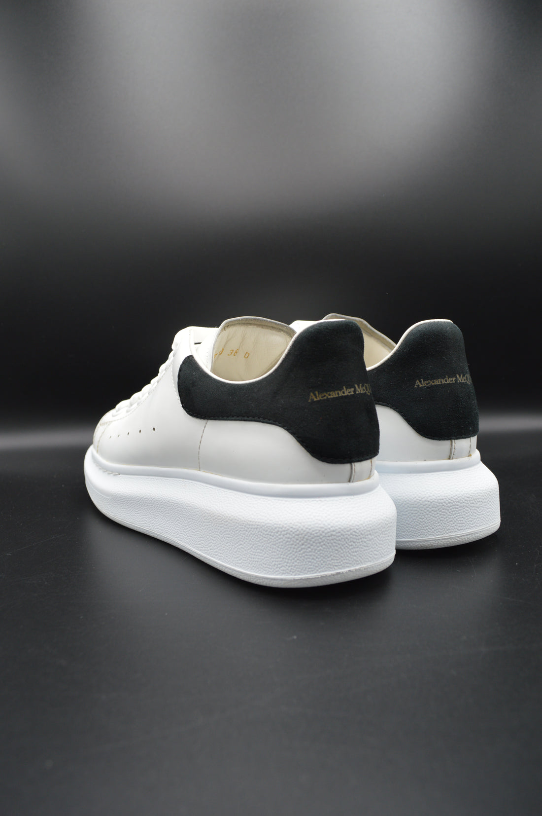 Alexander Mcqueen Oversize blanc/noir - T36