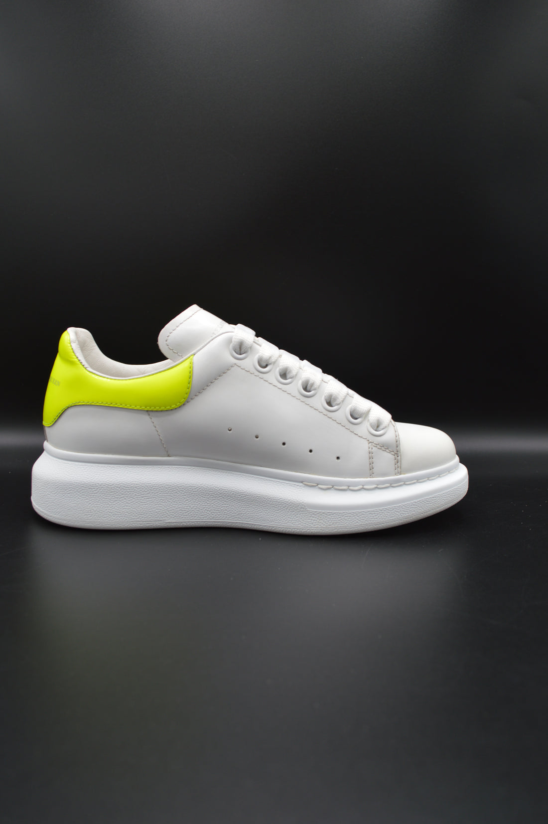 Alexander Mcqueen oversize blanc / jaune fluo  - T36