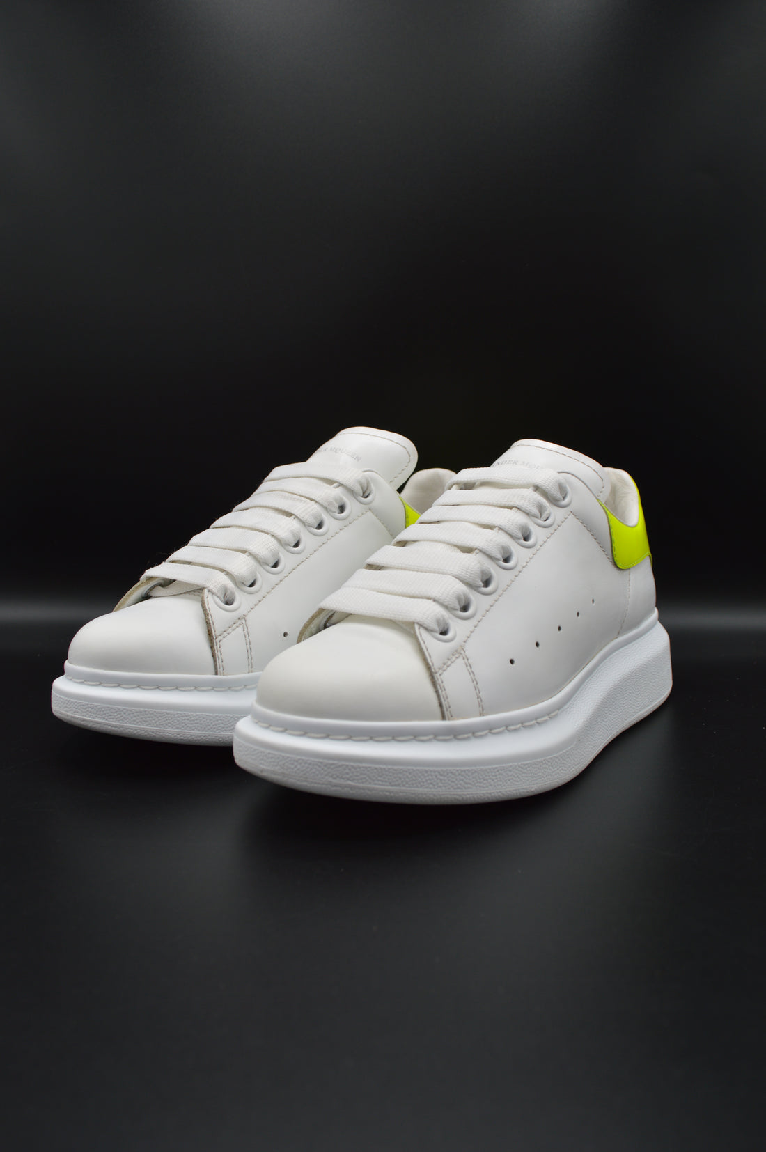 Alexander Mcqueen oversize blanc / jaune fluo  - T36