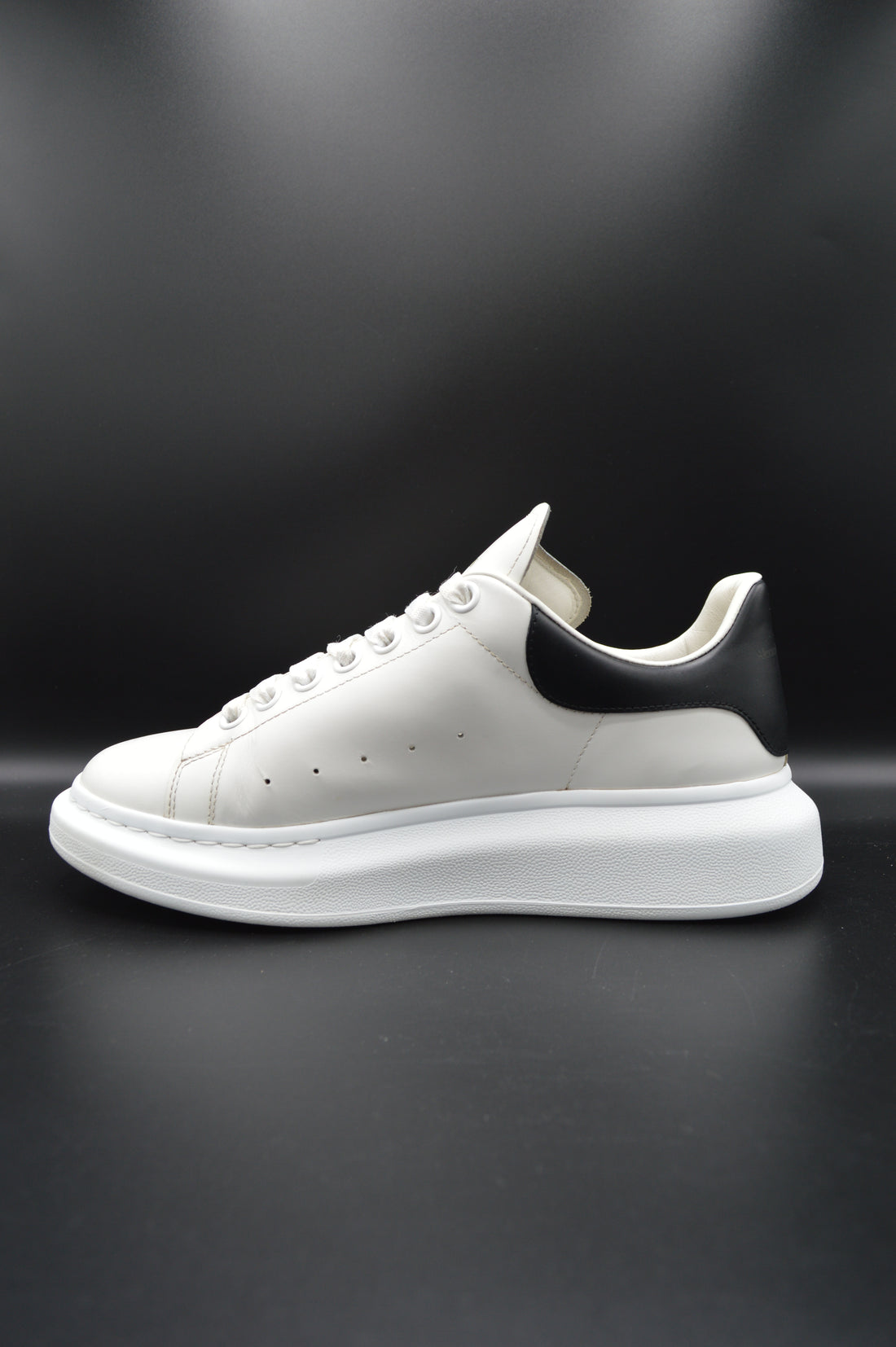 Alexander mcqueen oversize blanc/noir - T40,5