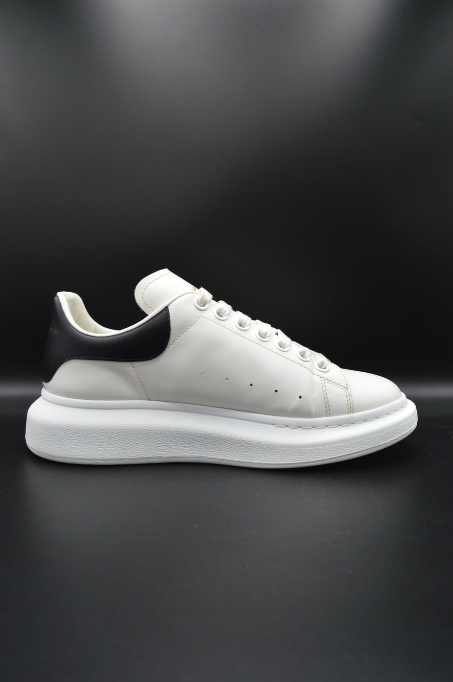 Alexander mcqueen oversize blanc/noir - T40,5