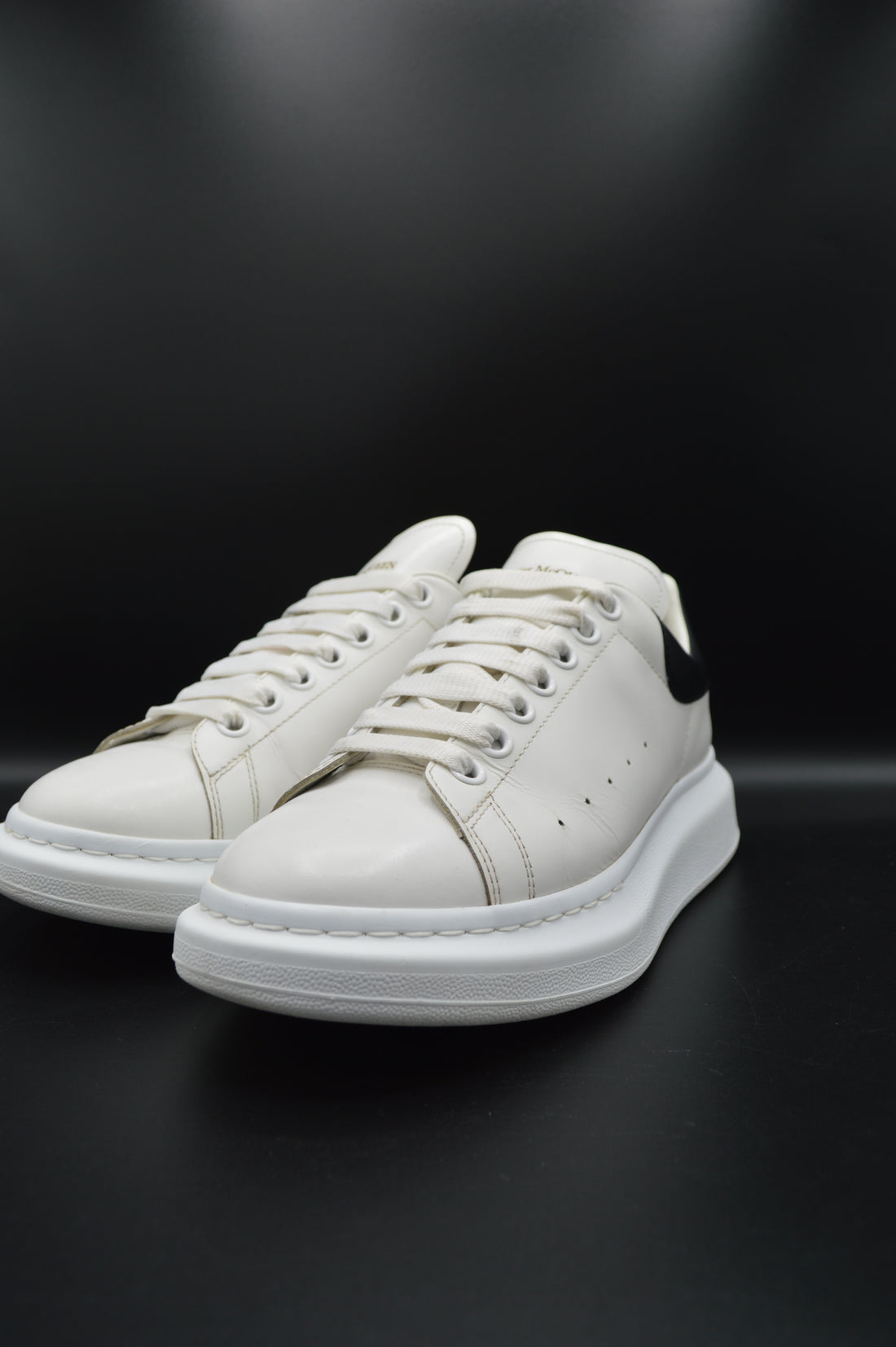 Alexander mcqueen oversize blanc/noir - T40,5