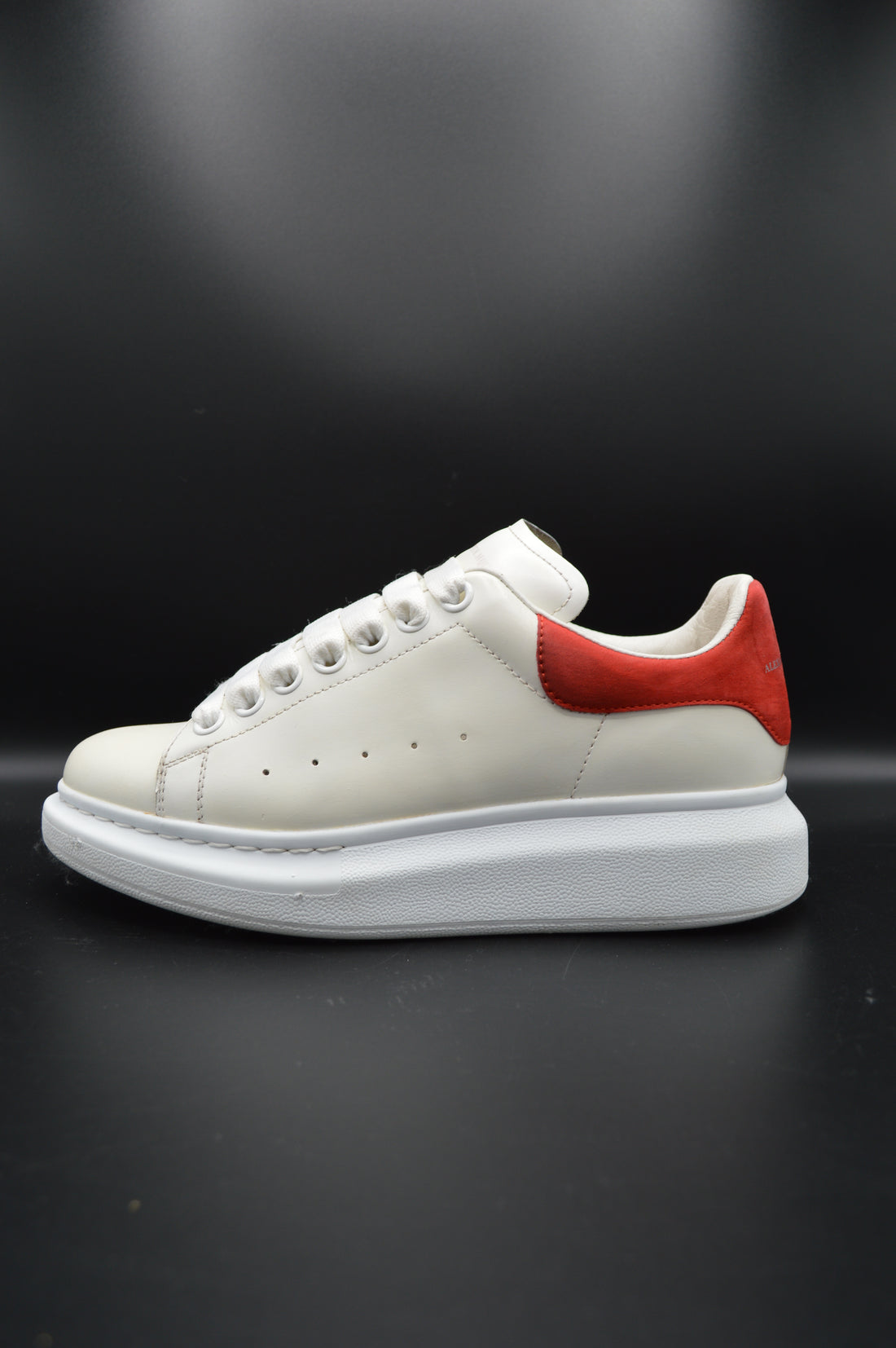 Alexander Mcqueen Oversize cuir blanc/ rouge - T37