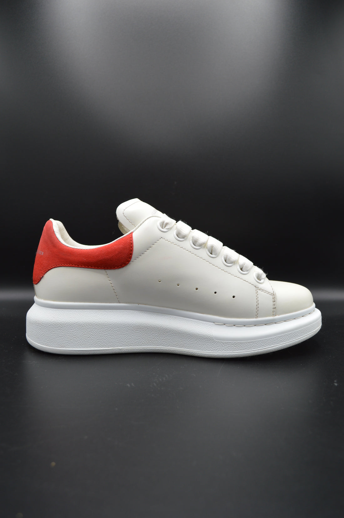 Alexander Mcqueen Oversize cuir blanc/ rouge - T37