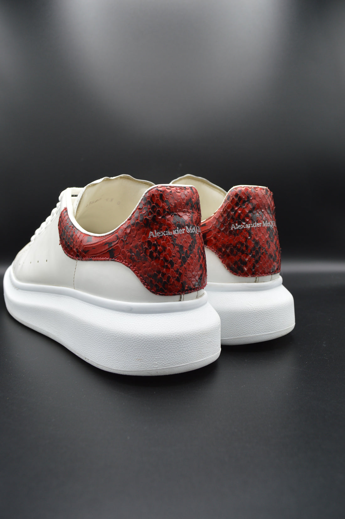 Alexander Mcqueen oversize blanc/ python rouge - T43