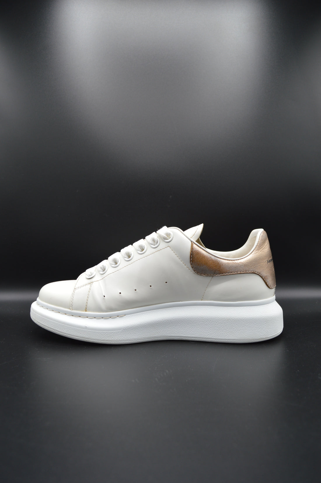 Alexander Mcqueen Oversize blanc/doré - T38
