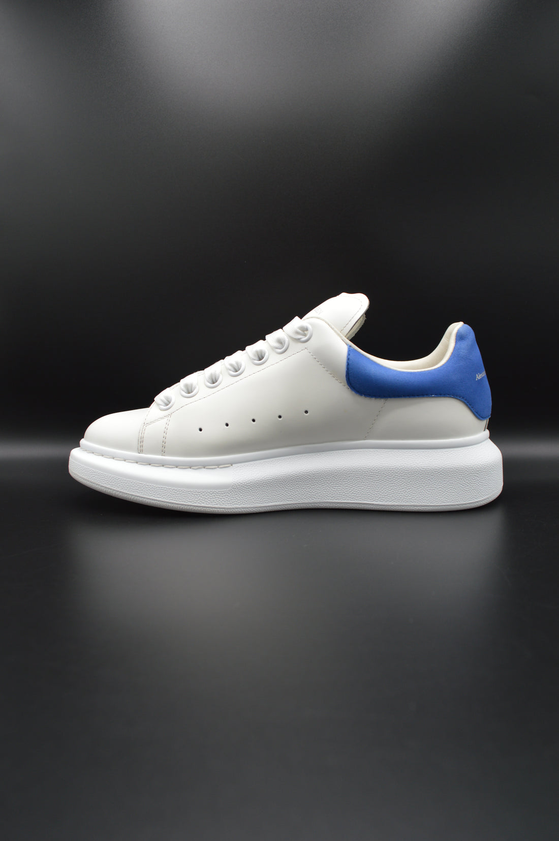 Alexander Mcqueen oversize blanc/bleu marine - T38