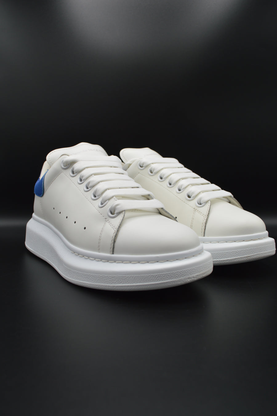 Alexander Mcqueen oversize blanc/bleu marine - T38