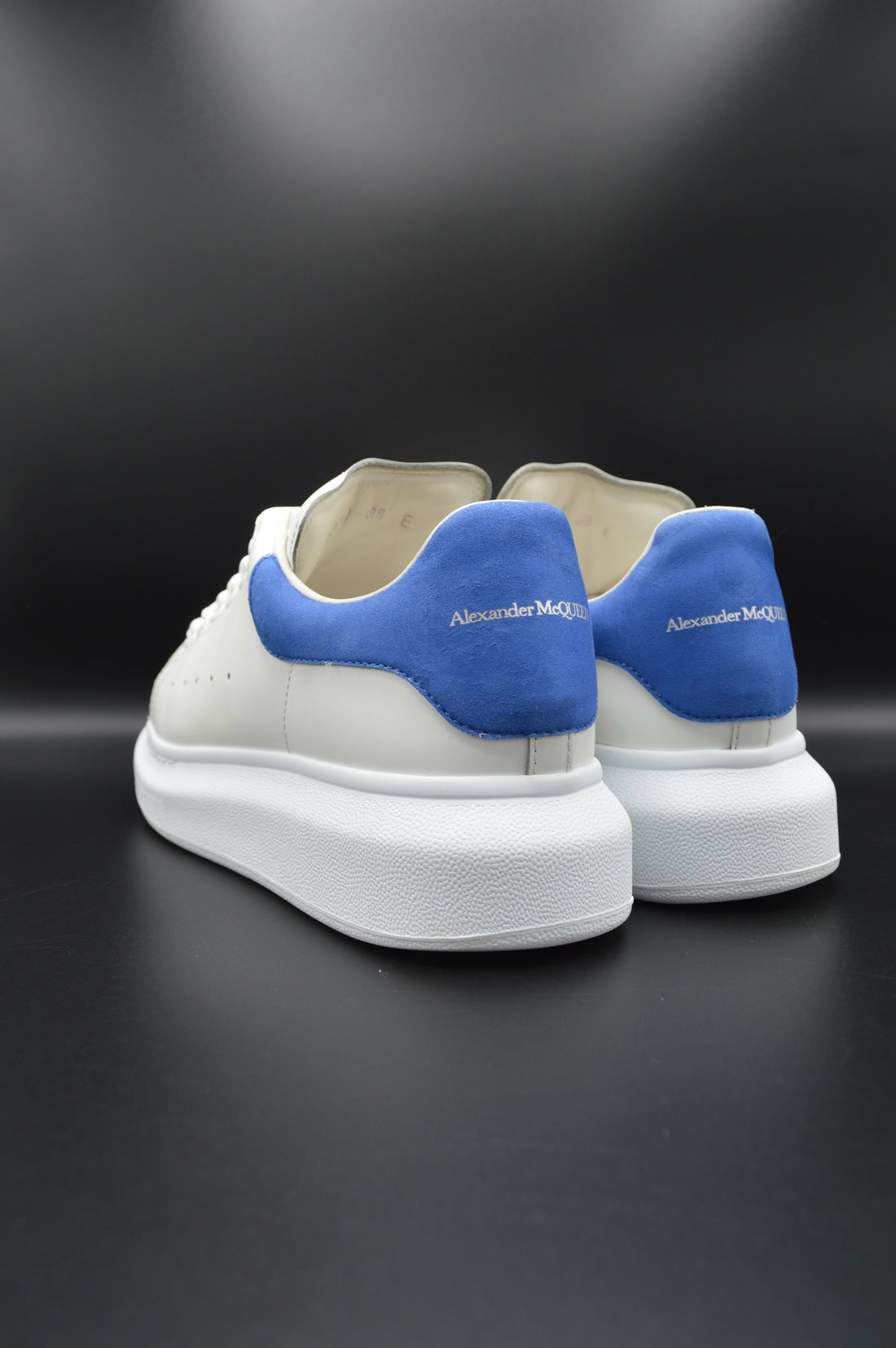 Alexander Mcqueen oversize blanc/bleu marine - T38