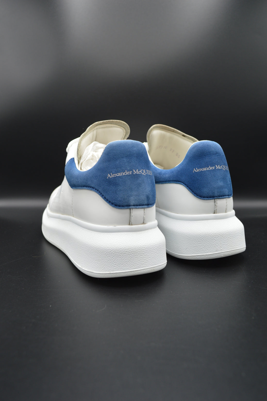 Alexander Mcqueen Oversize blanc/bleu marine - T37
