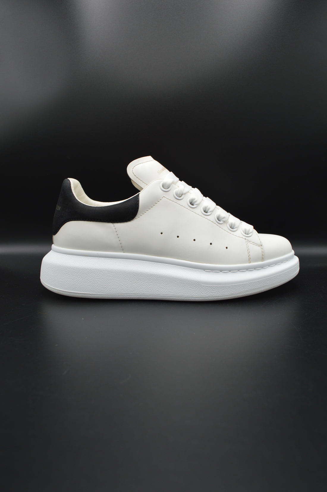 Alexander Mcqueen Oversize blanc/noir - T37