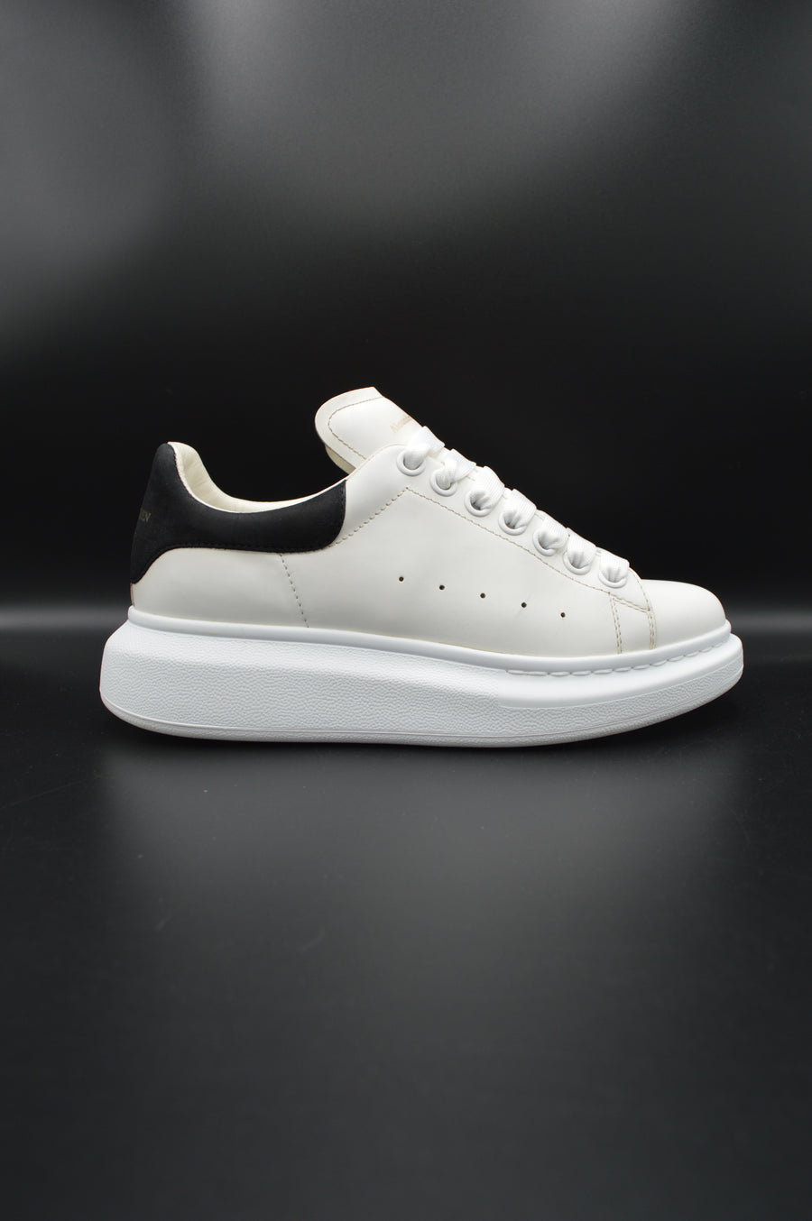 Alexander Mcqueen Oversize blanc/noir - T37
