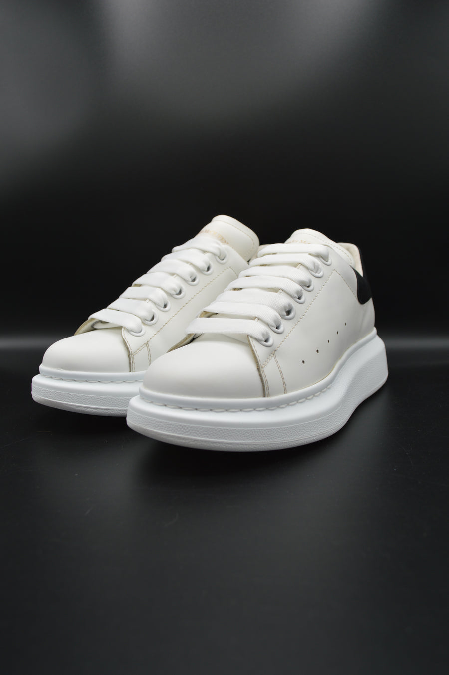 Alexander Mcqueen Oversize blanc/noir - T37