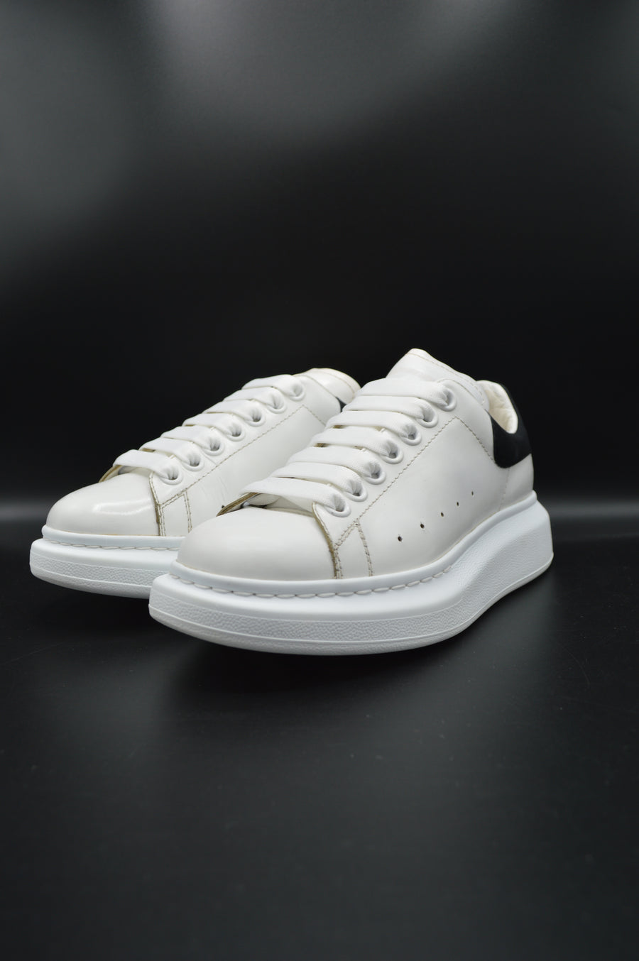 Alexander Mcqueen Oversize blanc/noir - T37,5