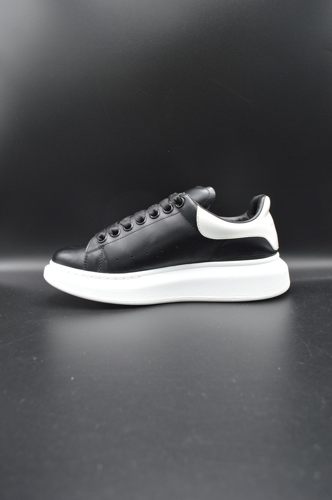 Alexander Mcqueen Oversize noir/blanc - T37