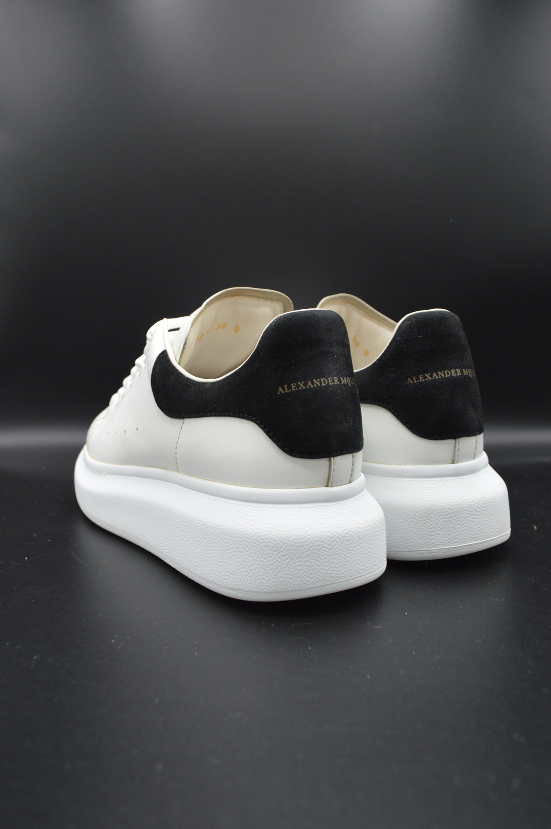 Alexander Mcqueen oversize blanc/noir - T38