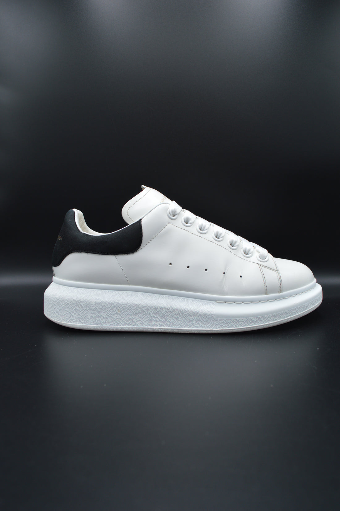 Alexander Mcqueen Oversize blanc/noir - T39