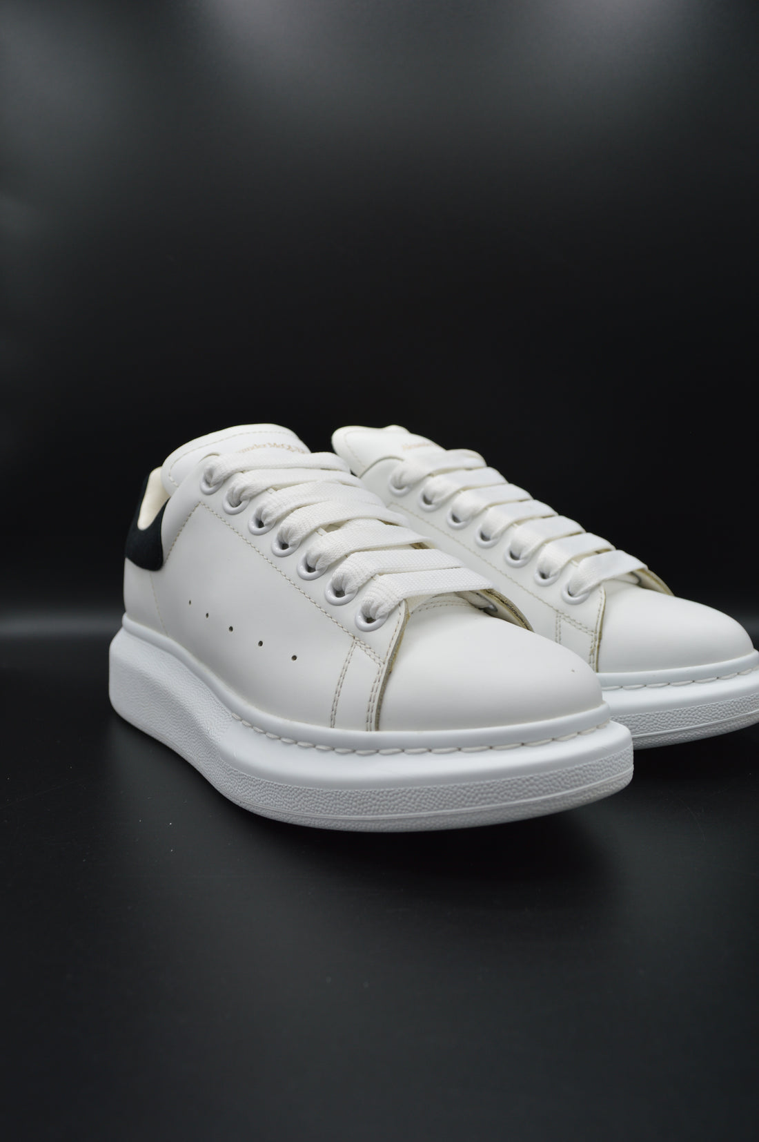 Alexander Mcqueen Oversize blanc/noir - T39