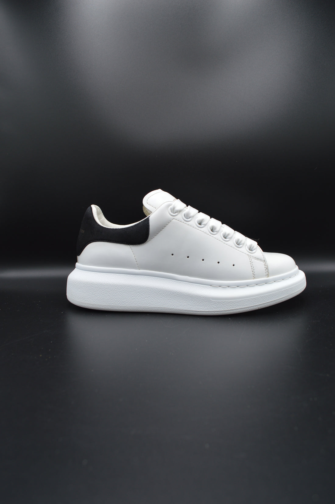 Alexander Mcqueen Oversize blanc/noir - T36