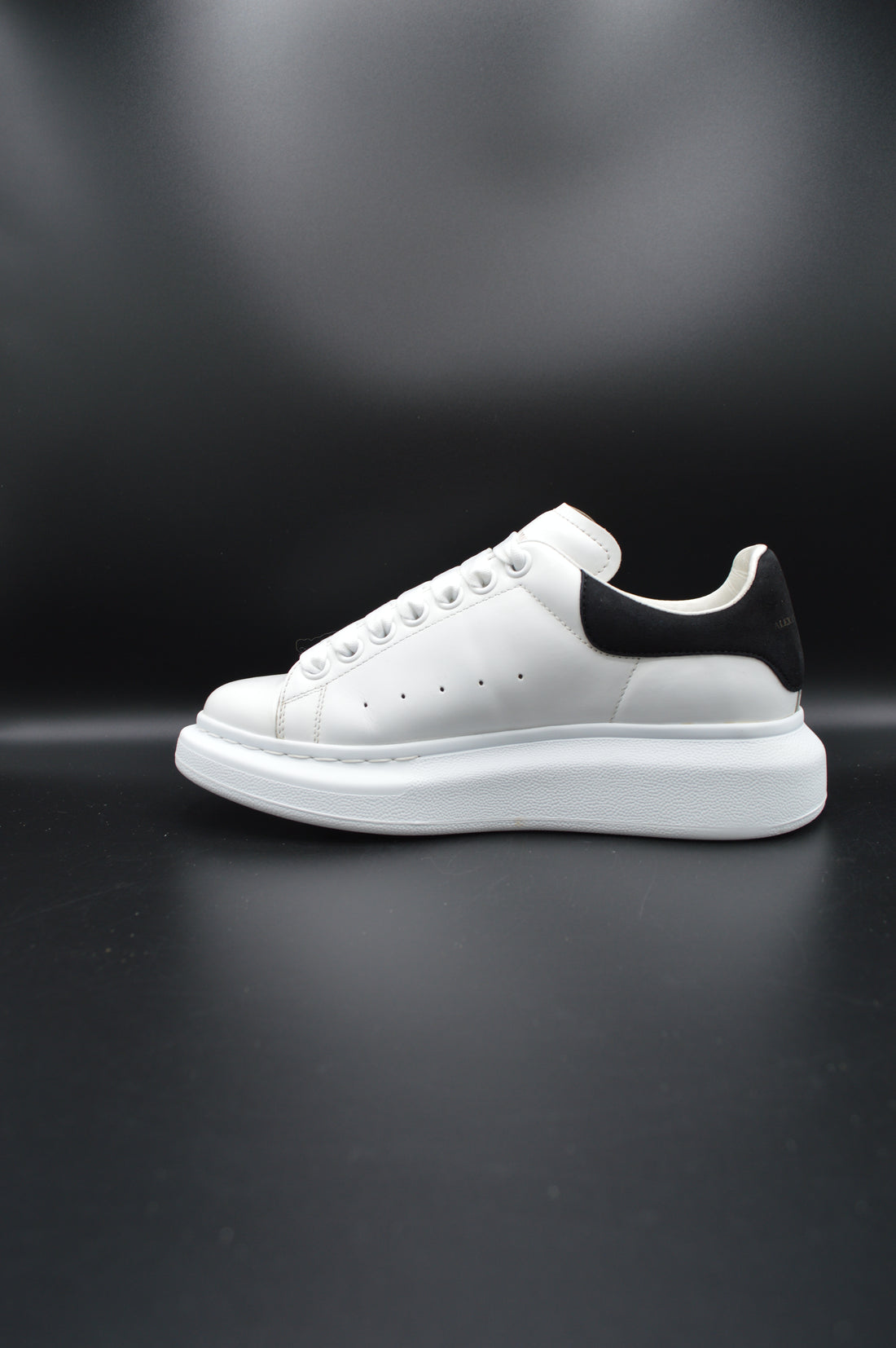 Alexander Mcqueen Oversize blanc/noir - T36