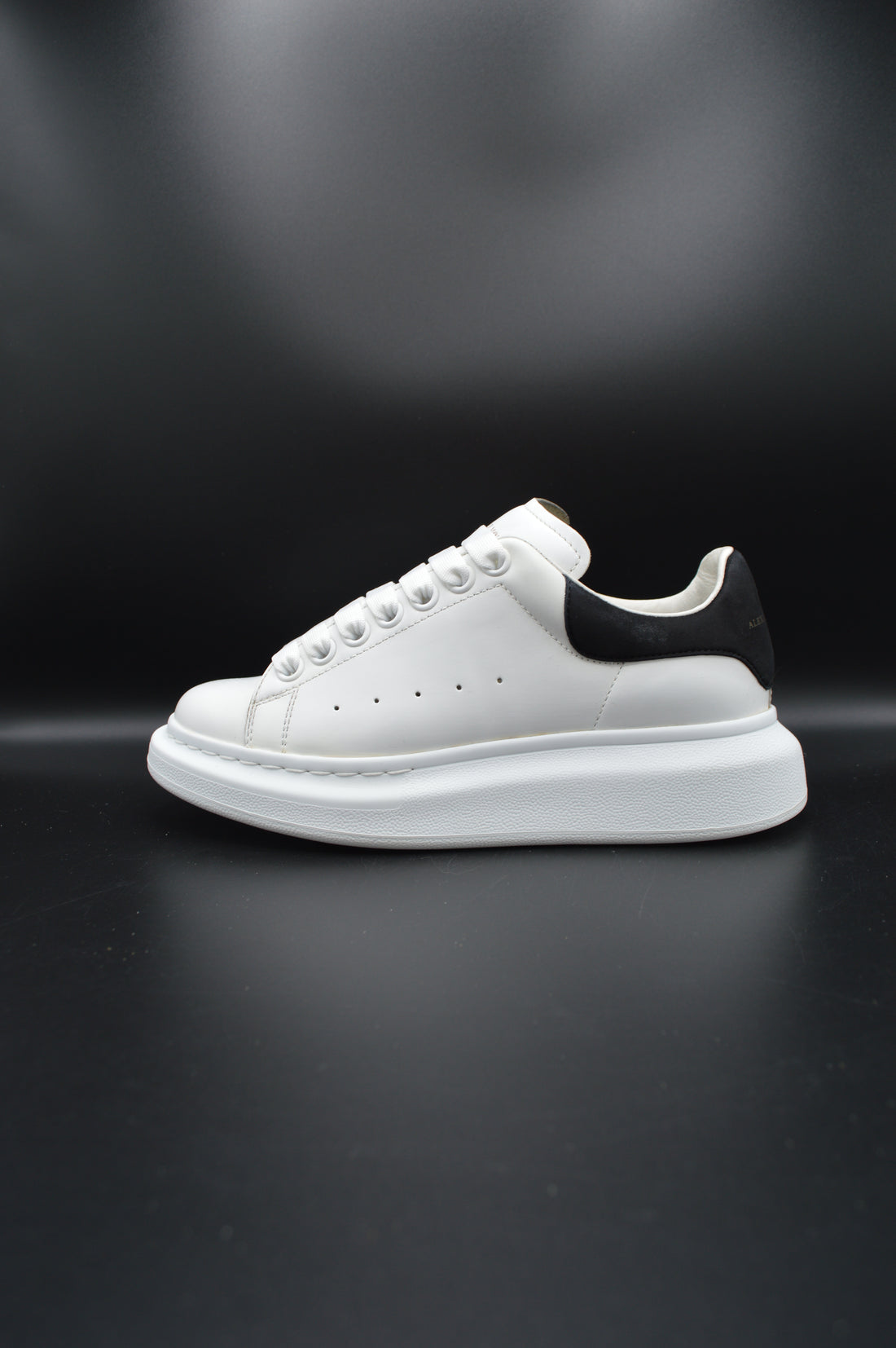 Alexander Mcqueen Oversize blanc/noir - T36