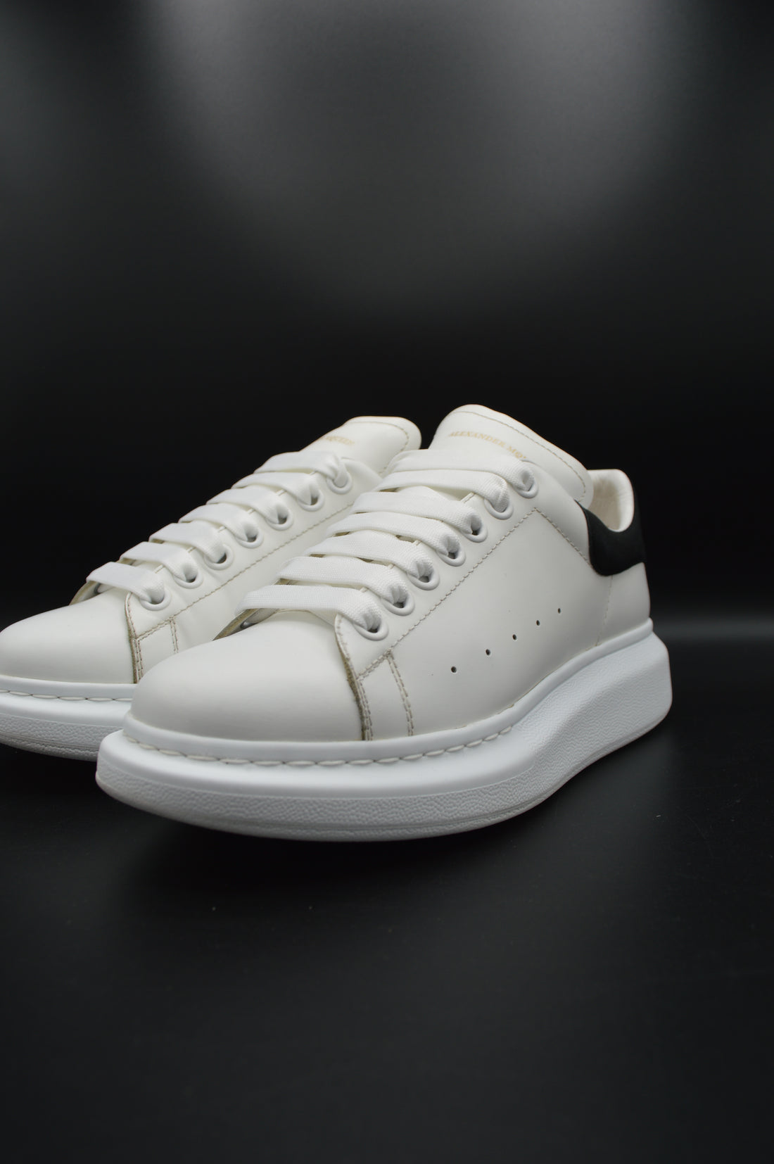 Alexander Mcqueen oversize blanc/ noir - T39