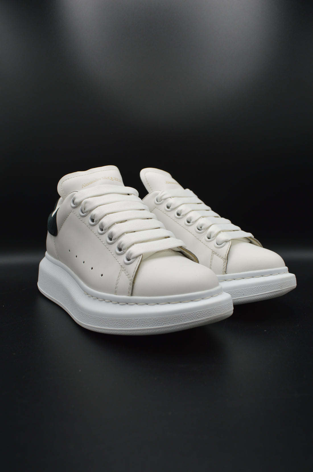 Alexander Mcqueen oversize blanc/noir - T36,5