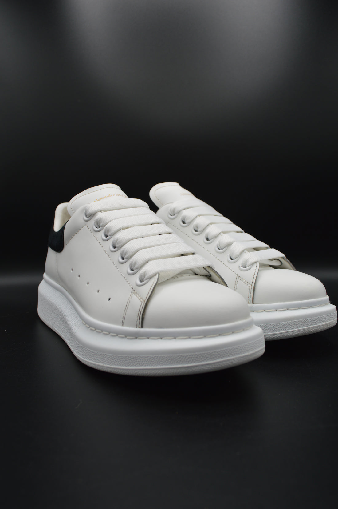 Alexander Mcqueen oversize blanc/noir - T38