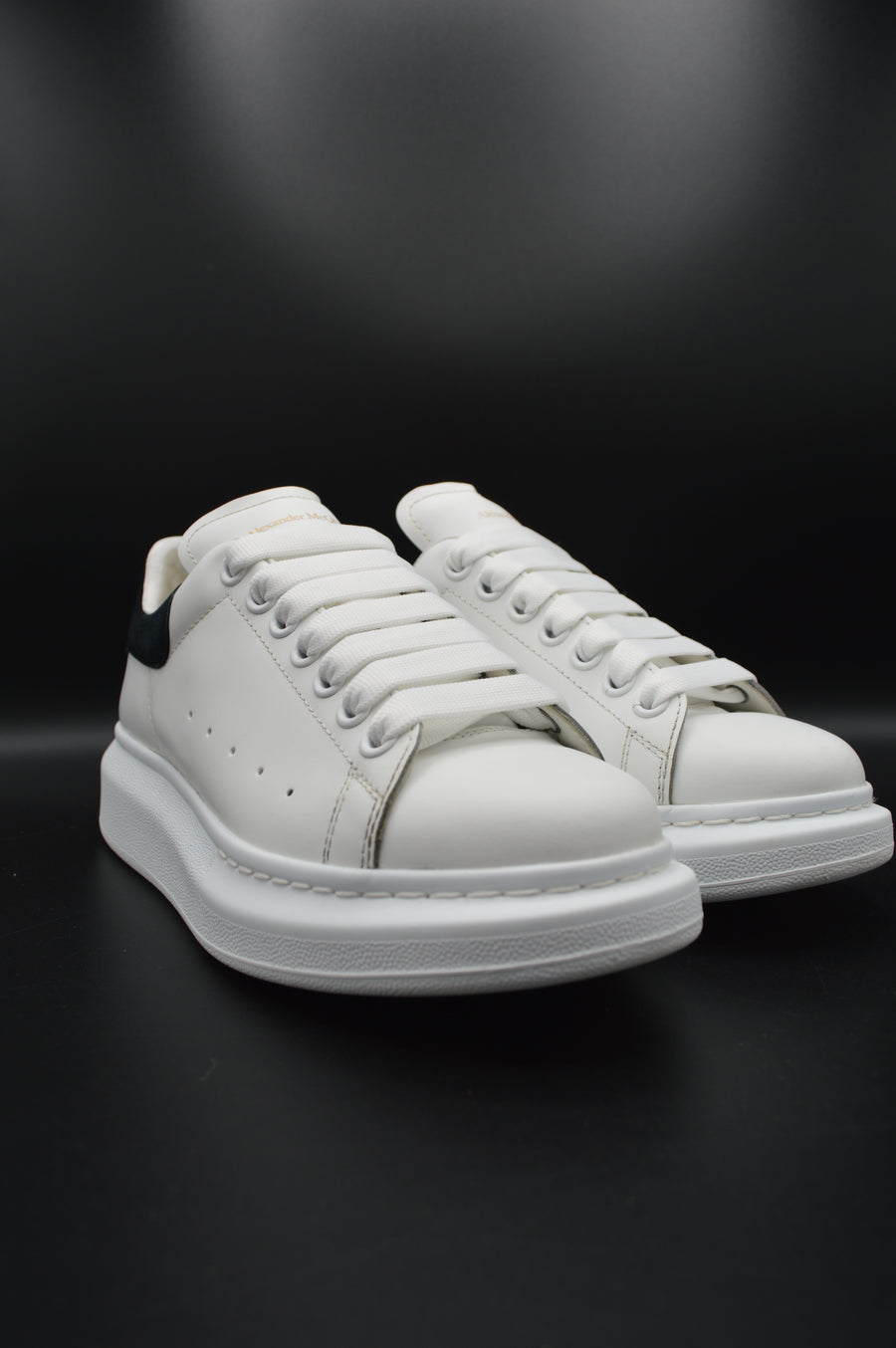 Alexander Mcqueen oversize blanc/noir - T38