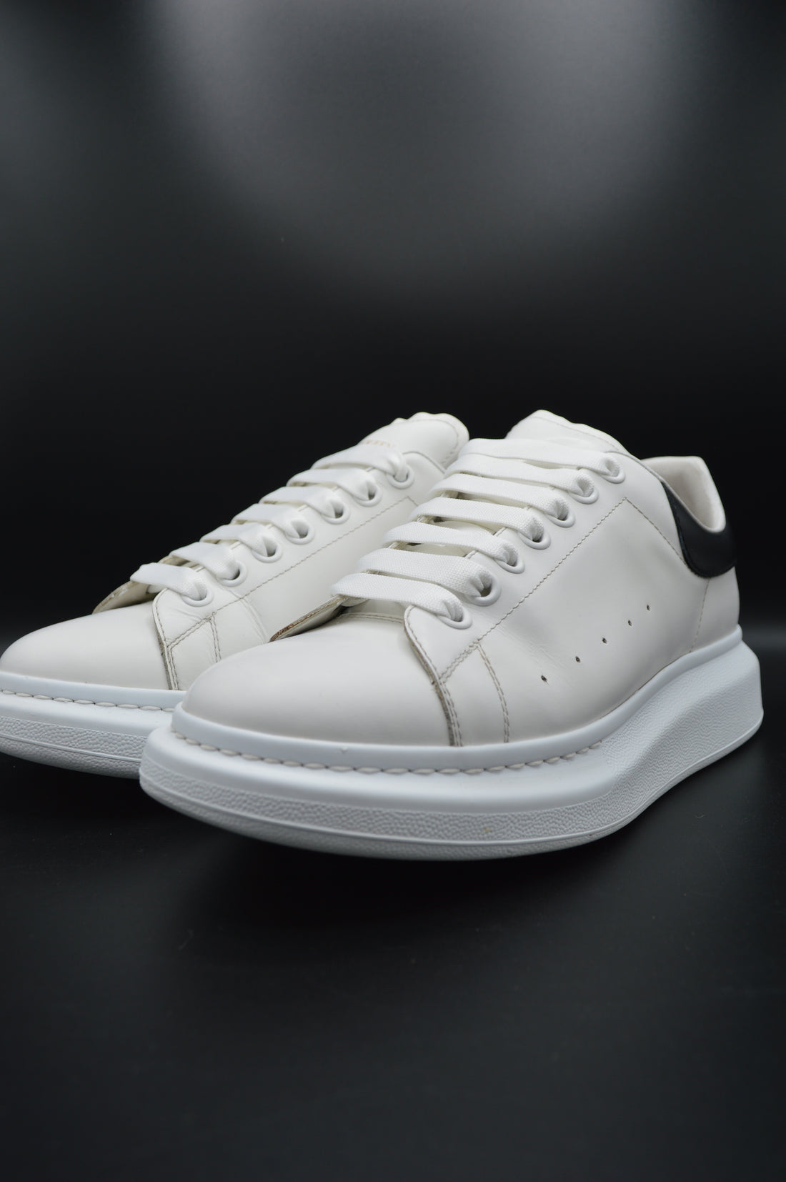 Alexander Mcqueen oversize blanc/noir - T41