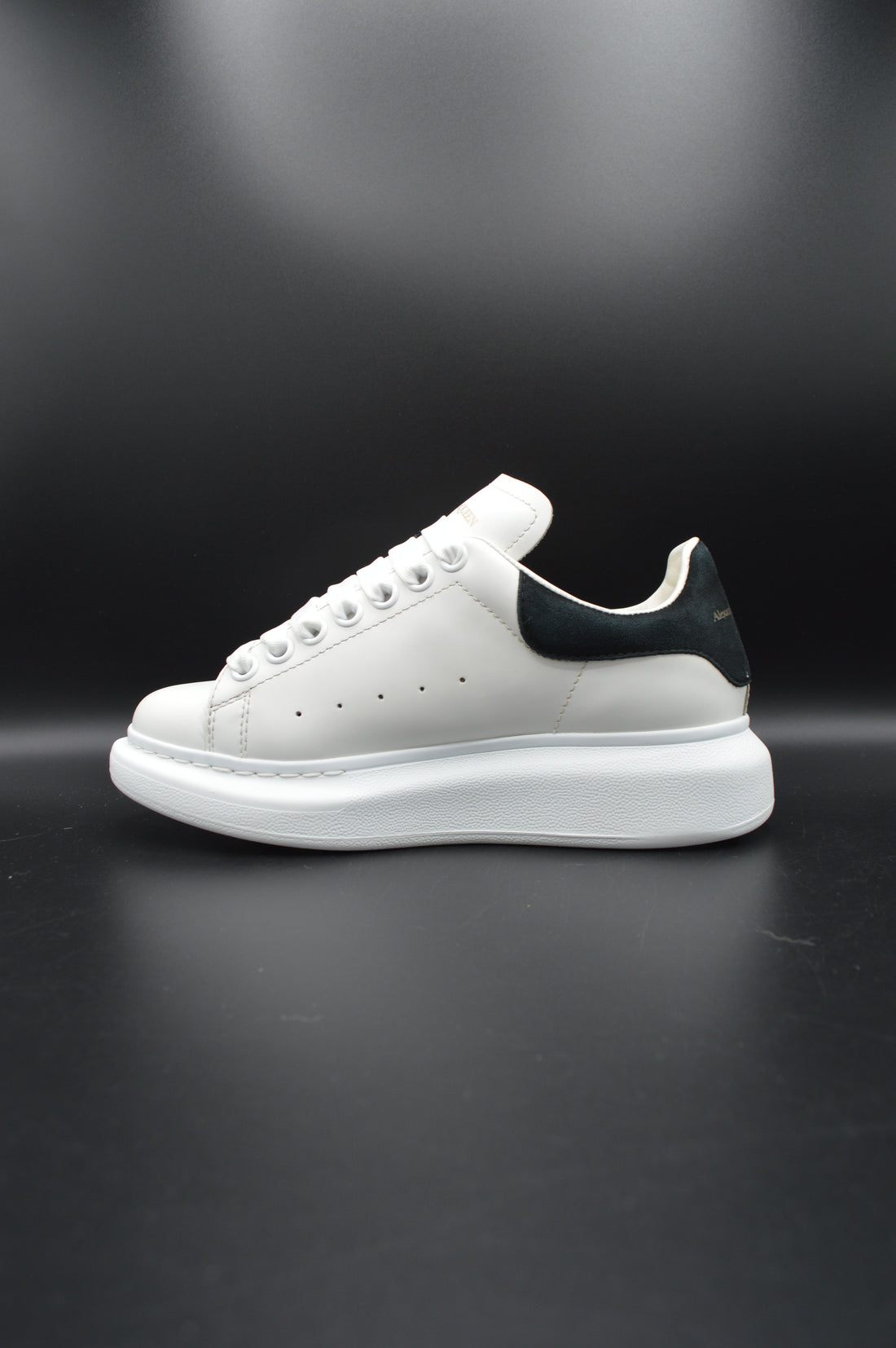 Alexander Mcqueen oversize blanc/noir - T36