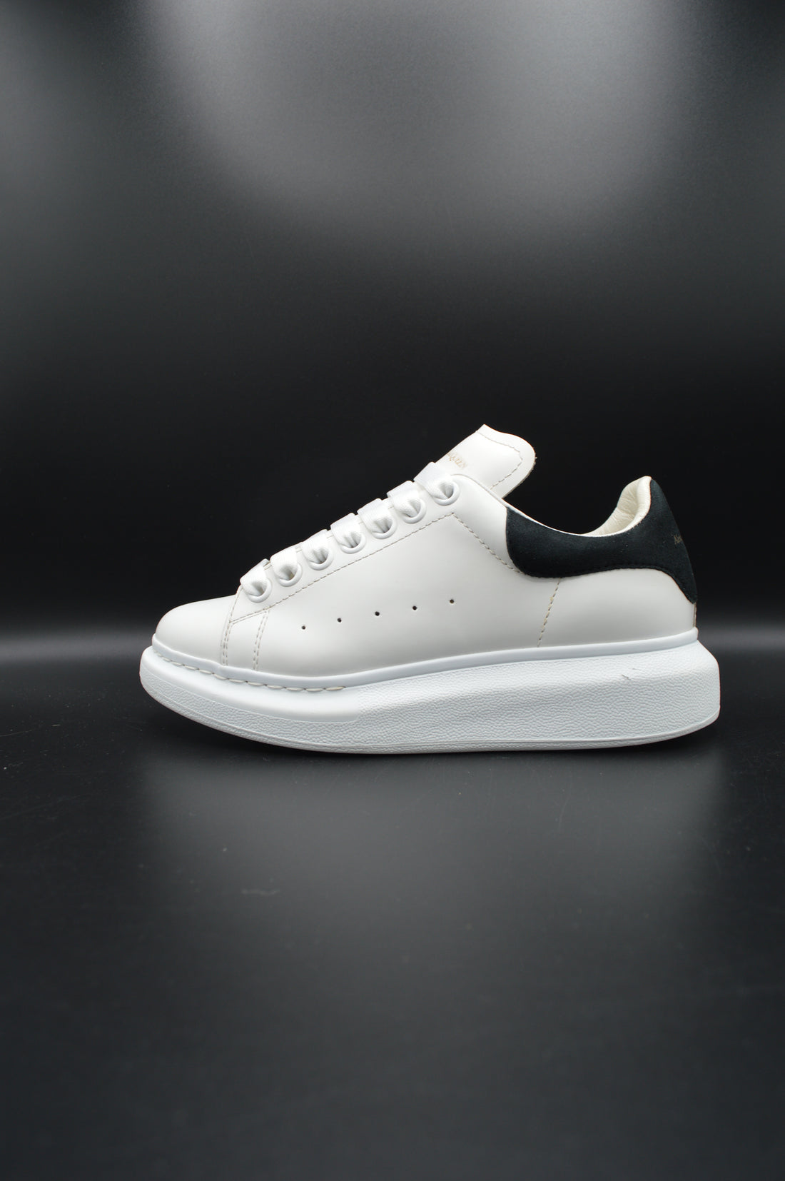 Alexander Mcqueen oversize blanc/noir - T36