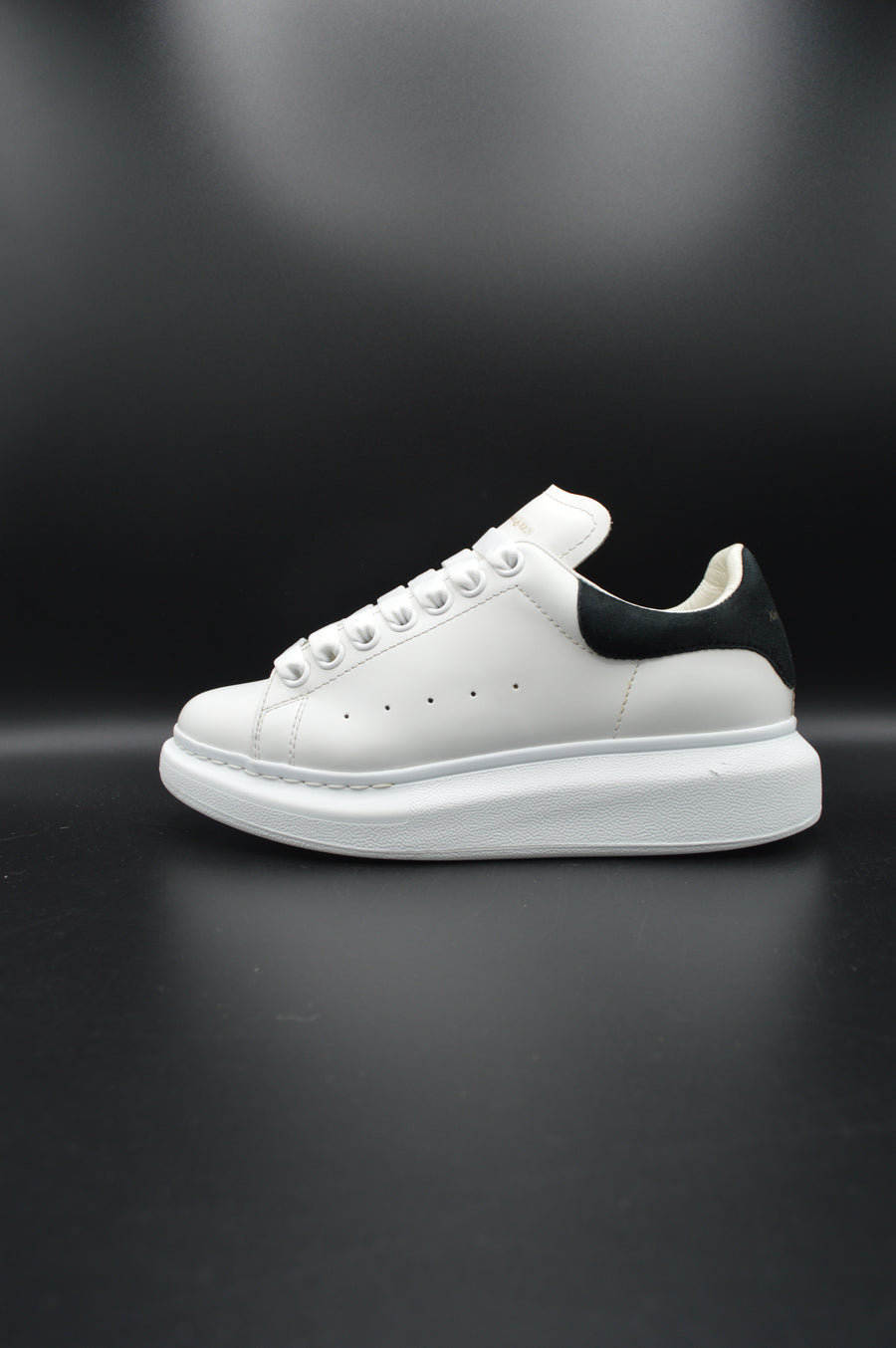 Alexander Mcqueen oversize blanc/noir - T36