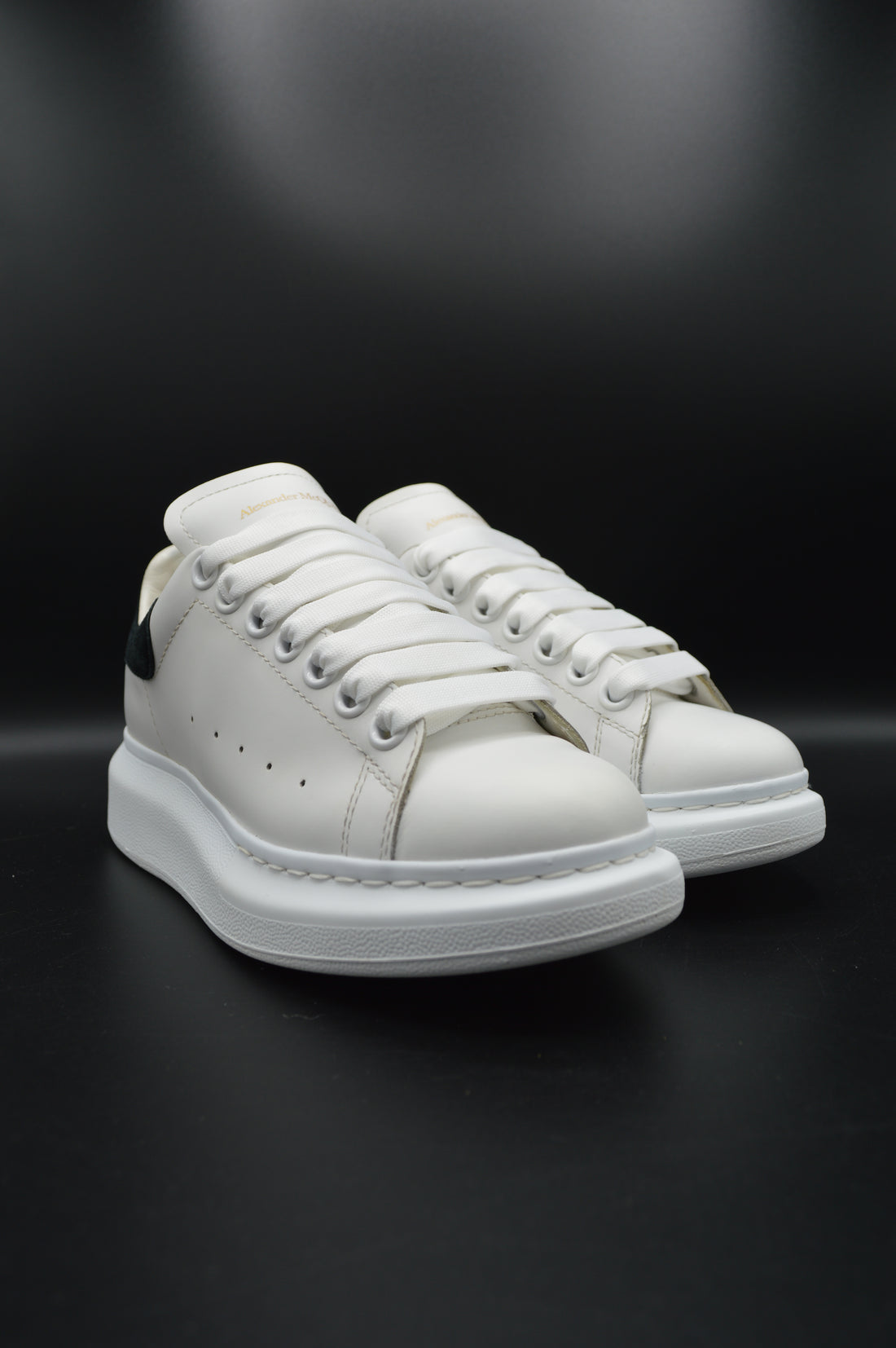 Alexander Mcqueen oversize blanc/noir - T36