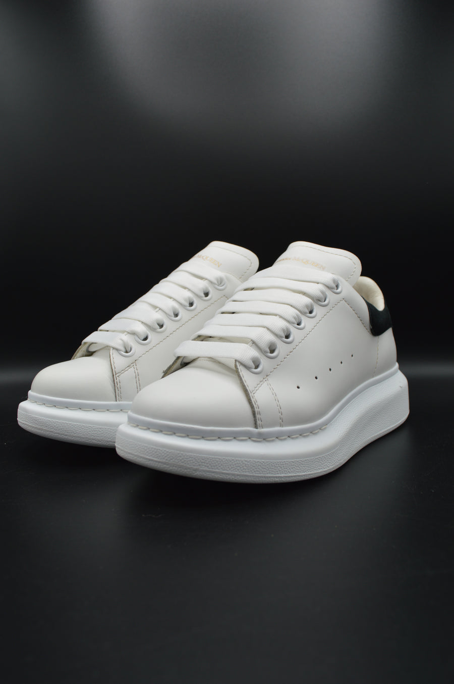 Alexander Mcqueen oversize blanc/noir - T36