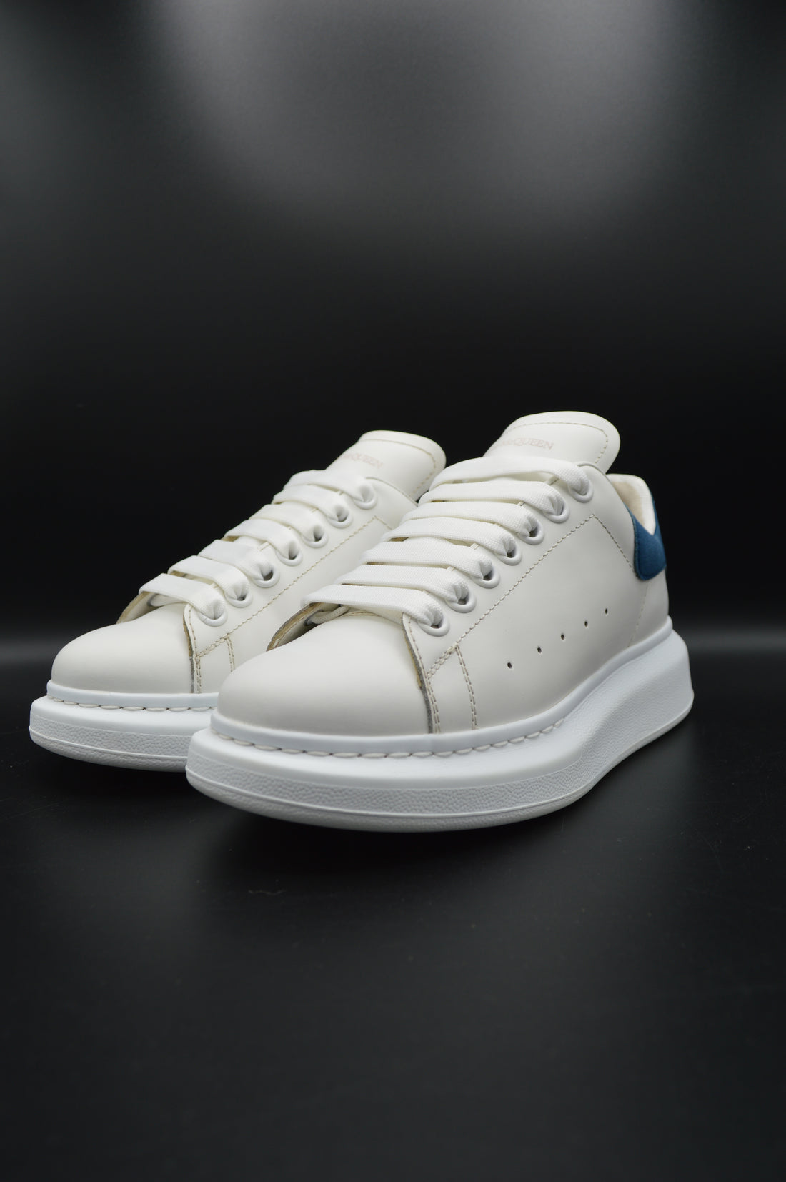 Alexander Mcqueen oversize blanc/bleu marine -T38