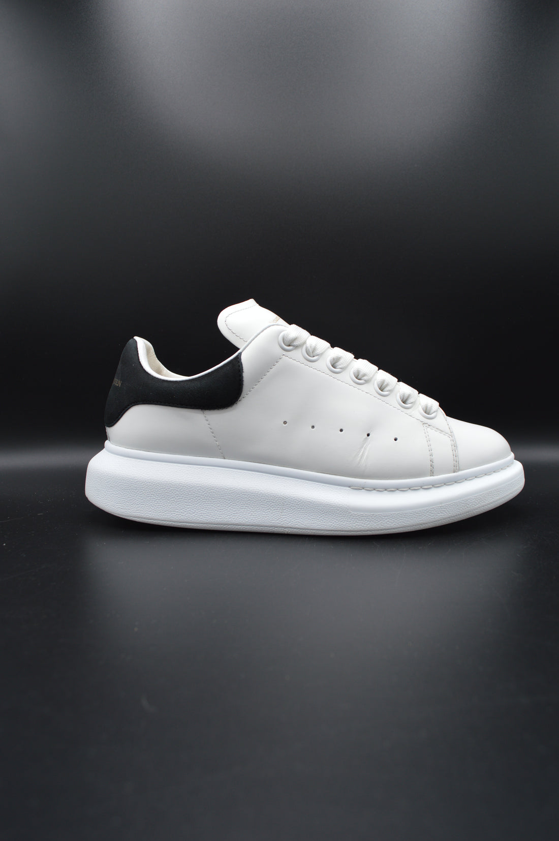 Alexander Mcqueen oversize blanc/noir - T38