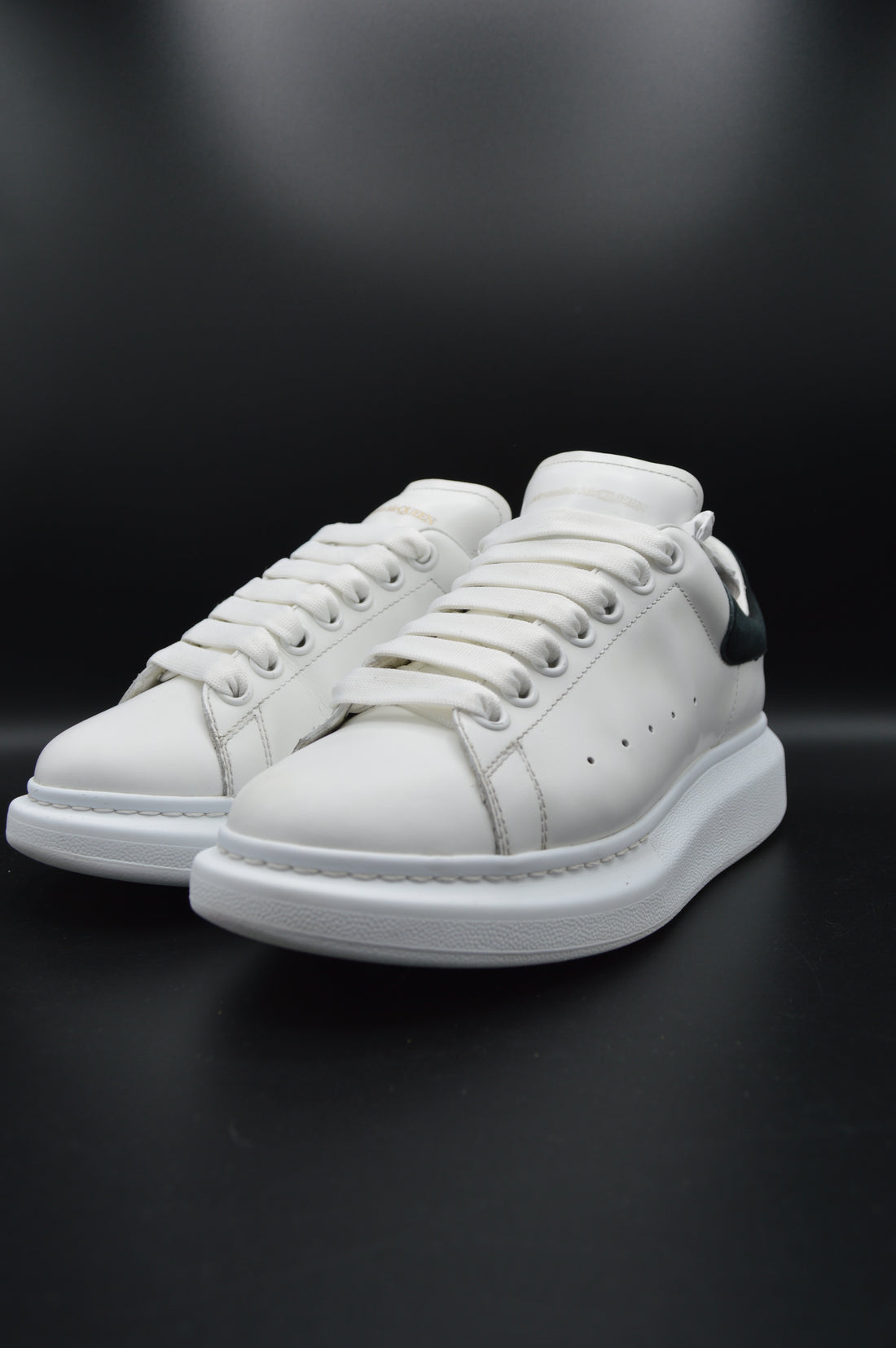Alexander Mcqueen oversize blanc/noir - T38